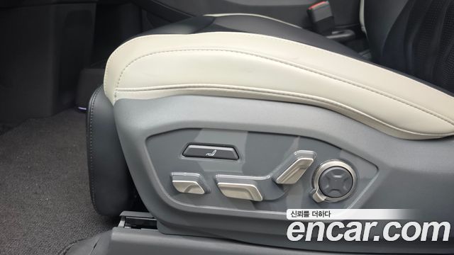 Kia EV9 Long Range 4WD GT Line 2024 — фото 29
