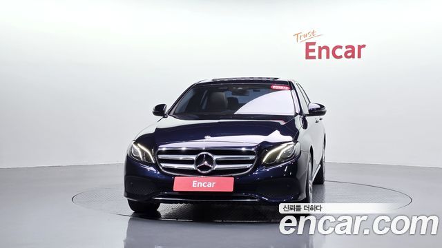 Mercedes-Benz E-Class (W213) E200 Avantgarde 2018 — фото 3