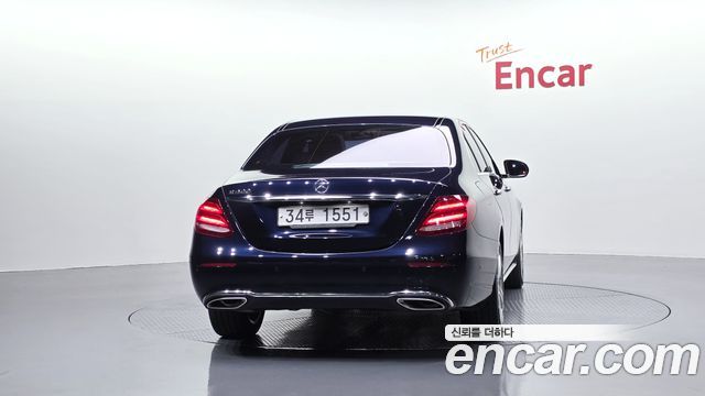 Mercedes-Benz E-Class (W213) E200 Avantgarde 2018 — фото 4