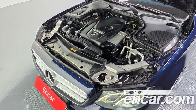 Mercedes-Benz E-Class (W213) E200 Avantgarde 2018 — фото 6