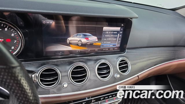 Mercedes-Benz E-Class (W213) E200 Avantgarde 2018 — фото 16