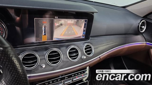Mercedes-Benz E-Class (W213) E200 Avantgarde 2018 — фото 17