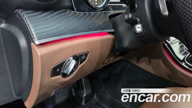 Mercedes-Benz E-Class (W213) E200 Avantgarde 2018 — фото 18