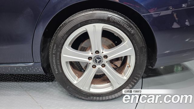 Mercedes-Benz E-Class (W213) E200 Avantgarde 2018 — фото 21