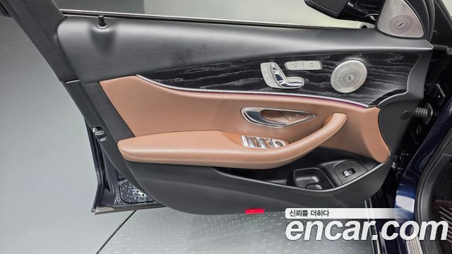 Mercedes-Benz E-Class (W213) E200 Avantgarde 2018 — фото 24