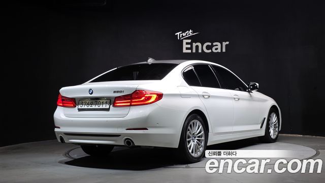 BMW 5 Series (G30) 520i Luxury 2020 — фото 2