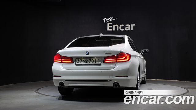 BMW 5 Series (G30) 520i Luxury 2020 — фото 4