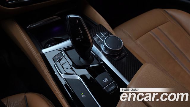 BMW 5 Series (G30) 520i Luxury 2020 — фото 9