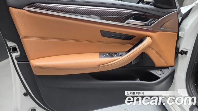 BMW 5 Series (G30) 520i Luxury 2020 — фото 24