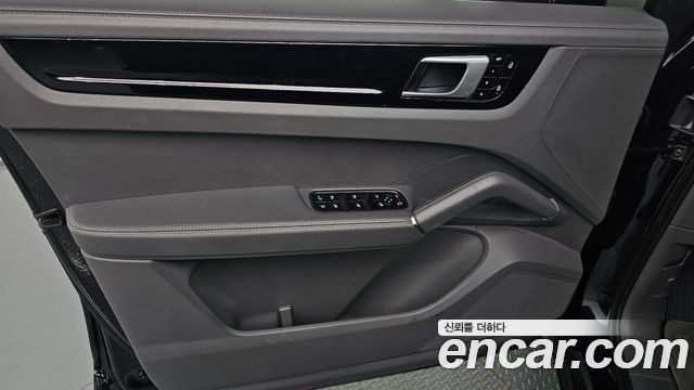 Porsche Cayenne (PO536) 3.0 E-Hybrid 2020 — фото 24