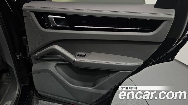 Porsche Cayenne (PO536) 3.0 E-Hybrid 2020 — фото 25