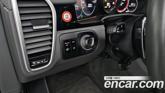 Porsche Cayenne (PO536) 3.0 E-Hybrid 2020 — фото 29