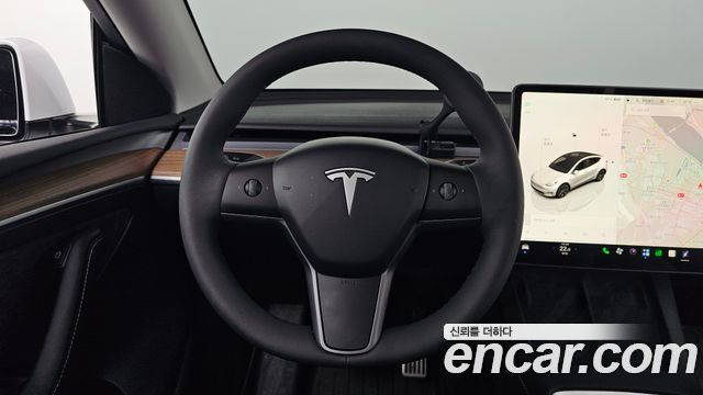 Tesla Model Y RWD 2024 — фото 13