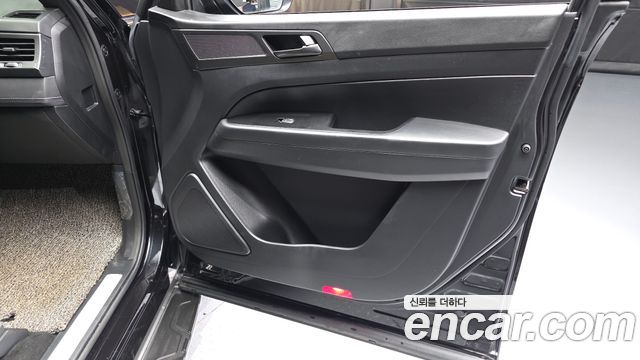 KG Mobility (SsangYong) Rexton Sports Khan Diesel 2.2 4WD Prestige 2022 — фото 24