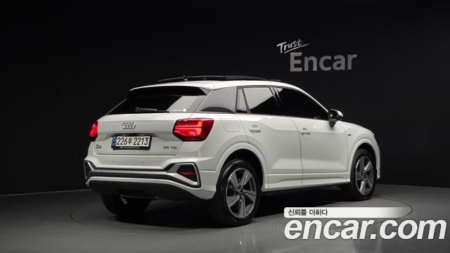 Audi Q2 35 TDI Premium 2023 — фото 2