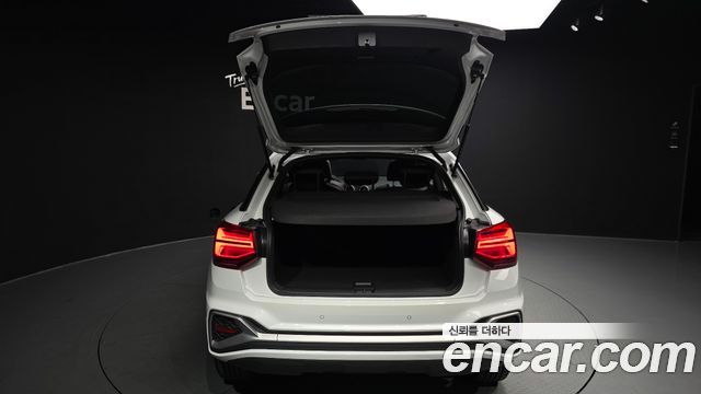 Audi Q2 35 TDI Premium 2023 — фото 24