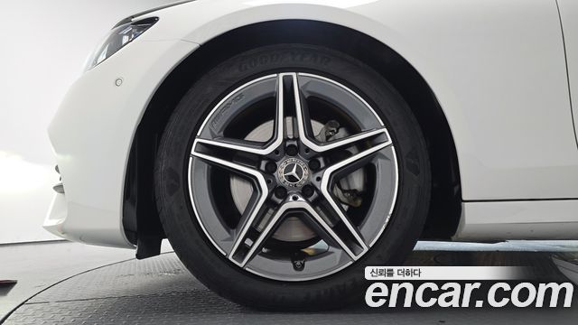 Mercedes-Benz E-Class (W213) E250 AMG Line 2023 — фото 5