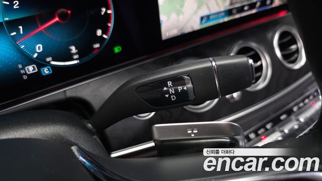 Mercedes-Benz E-Class (W213) E250 AMG Line 2023 — фото 9