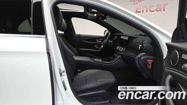 Mercedes-Benz E-Class (W213) E250 AMG Line 2023 — фото 26