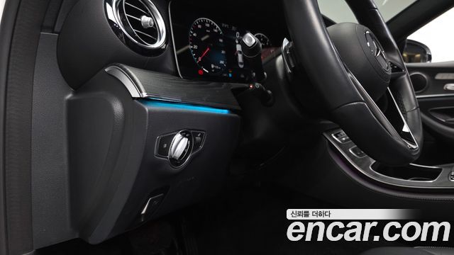 Mercedes-Benz E-Class (W213) E250 AMG Line 2023 — фото 35