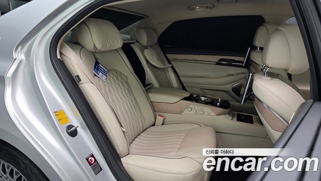 Genesis G90 3.8 AWD Prestige 2019 — фото 11