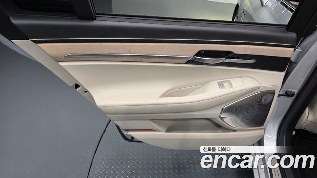 Genesis G90 3.8 AWD Prestige 2019 — фото 25