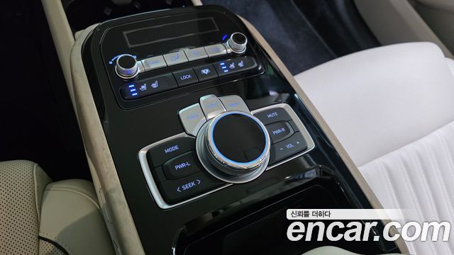 Genesis G90 3.8 AWD Prestige 2019 — фото 32