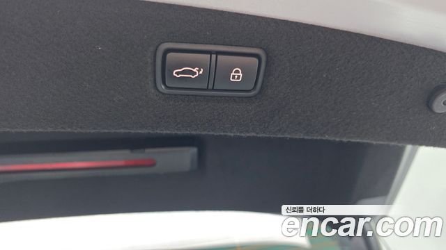 Genesis G90 3.8 AWD Prestige 2019 — фото 36