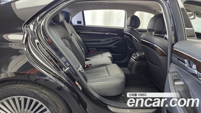 Genesis G90 3.8 AWD Luxury 2019 — фото 12