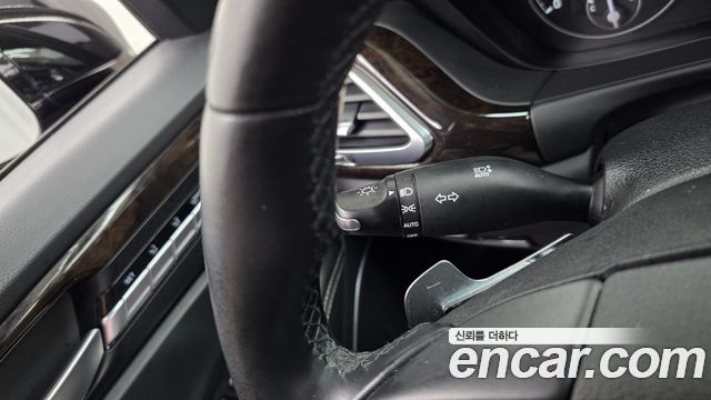 Genesis G90 3.8 AWD Luxury 2019 — фото 30