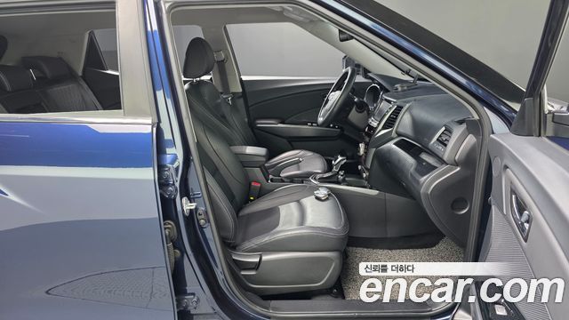 KG Mobility (SsangYong) Tivoli Armor Diesel LX 2WD 2019 — фото 11