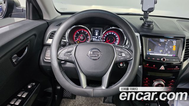 KG Mobility (SsangYong) Tivoli Armor Diesel LX 2WD 2019 — фото 13