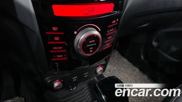 KG Mobility (SsangYong) Tivoli Armor Diesel LX 2WD 2019 — фото 15