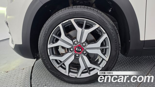 Kia Seltos Gasoline 1.6 Turbo 4WD Noblesse 2020 — фото 5