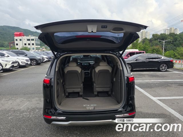 Kia Carnival (IV) Diesel 9-Seater Signature 2023 — фото 6