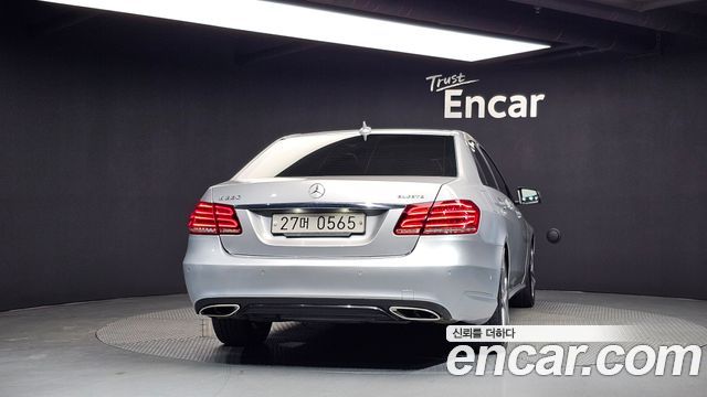Mercedes-Benz E-Class (W212) E220 Bluetec Avantgarde Sport 2016 — фото 4