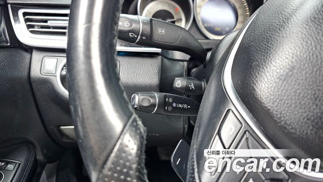 Mercedes-Benz E-Class (W212) E220 Bluetec Avantgarde Sport 2016 — фото 17