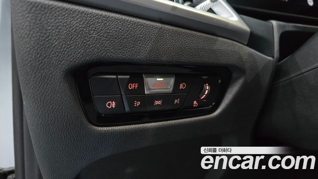 BMW 3 Series (G20) 320i M Sport 2025 — фото 18