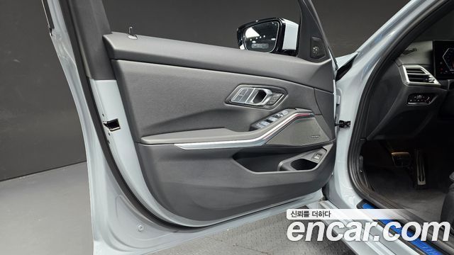 BMW 3 Series (G20) 320i M Sport 2025 — фото 30