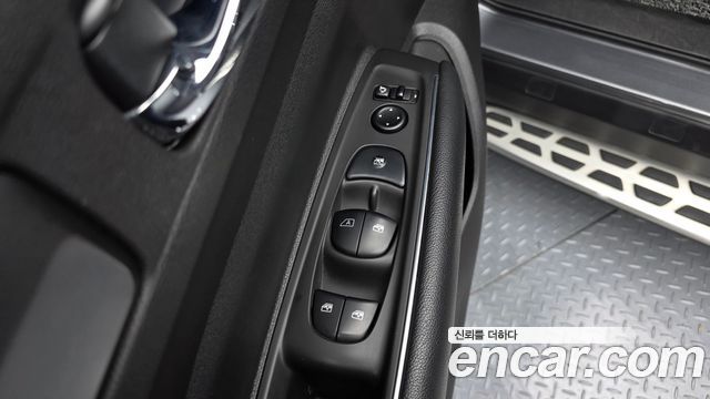 Renault Korea QM6 Gasoline 2WD LE 2018 — фото 17