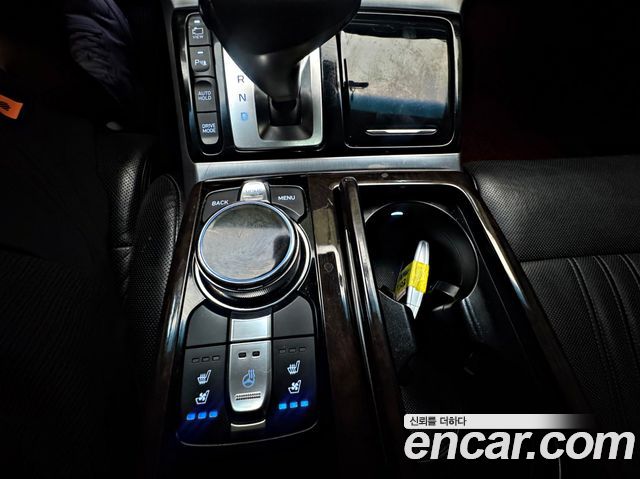 Genesis EQ900 3.8 GDI AWD Premium Luxury 2017 — фото 23