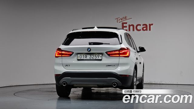 BMW X1 (F48) xDrive 18d Joy 2019 — фото 4