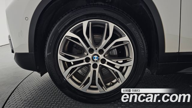 BMW X1 (F48) xDrive 18d Joy 2019 — фото 5