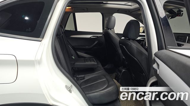 BMW X1 (F48) xDrive 18d Joy 2019 — фото 15