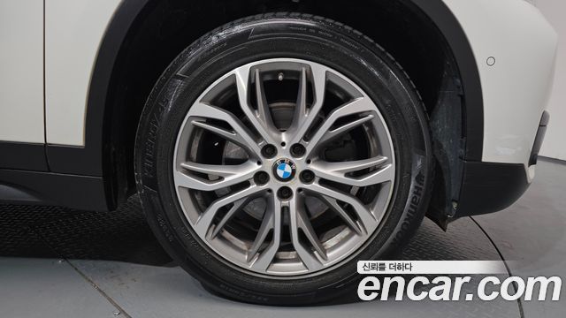 BMW X1 (F48) xDrive 18d Joy 2019 — фото 27