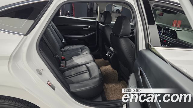 Hyundai Sonata (DN8) 2.0 Premium Plus 2023 — фото 12