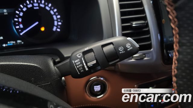 KG Mobility (SsangYong) Rexton Sports Diesel 2.2 2WD Noblesse 2019 — фото 16