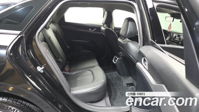 Kia K5 (III) 2.0 Trendy 2023 — фото 16