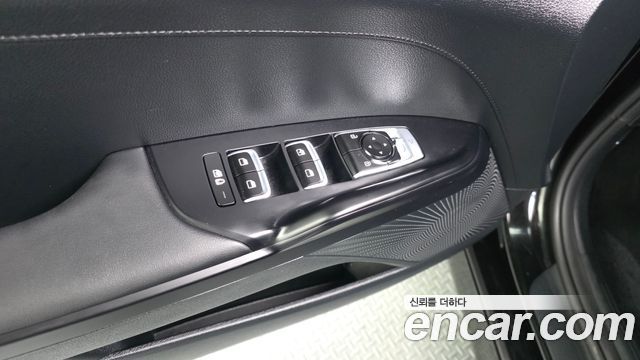 Kia K5 (III) 2.0 Trendy 2023 — фото 33