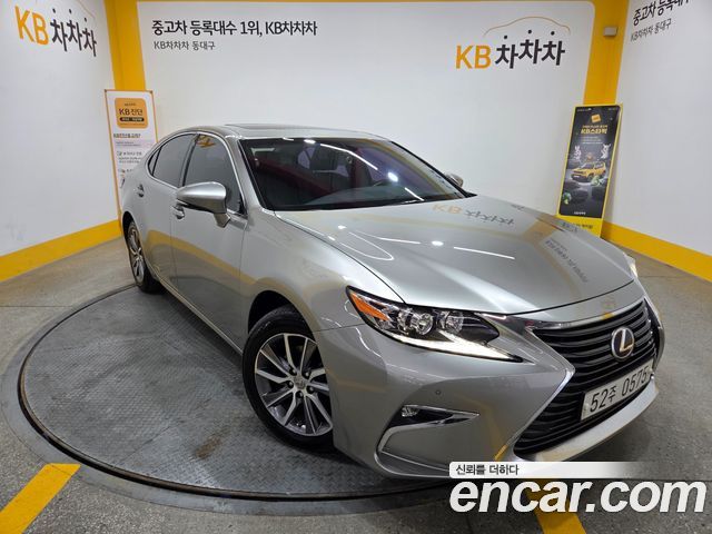Lexus ES300h Supreme XV60 2016 — фото 5